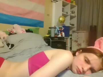cam tranny porn deformedpiggirl image #393601