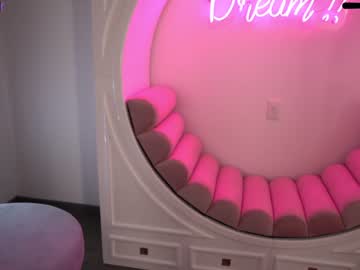 cam girl porn ashlyeroberts1 image #871324