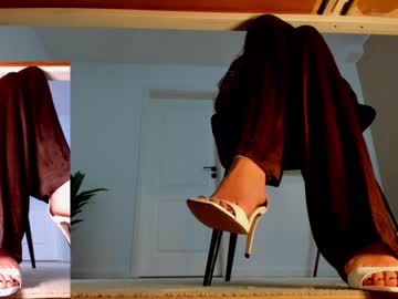 cam girl porn legswattitude image #6605935